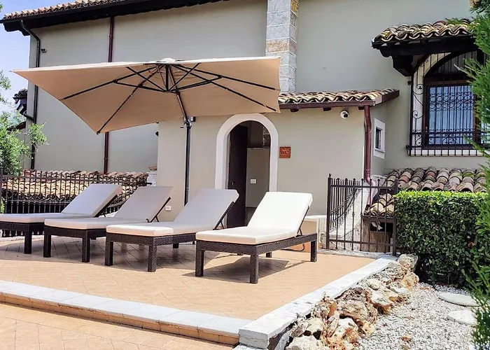 Villa Tagliaferri By Posarellivillas