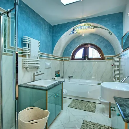 Tagliaferri By Posarellivillas *